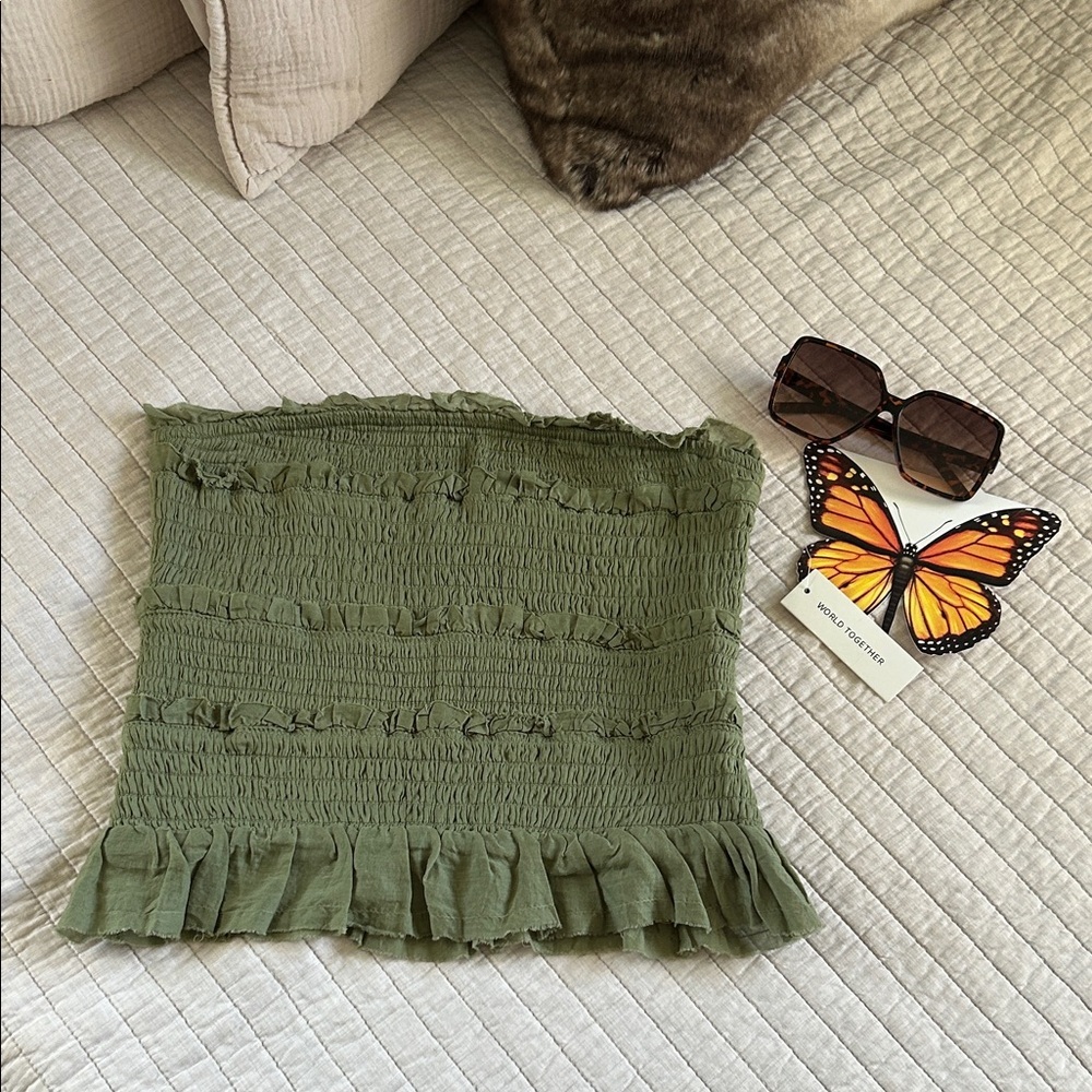 NWT world together olive green strapless Smoked ruffle top M​